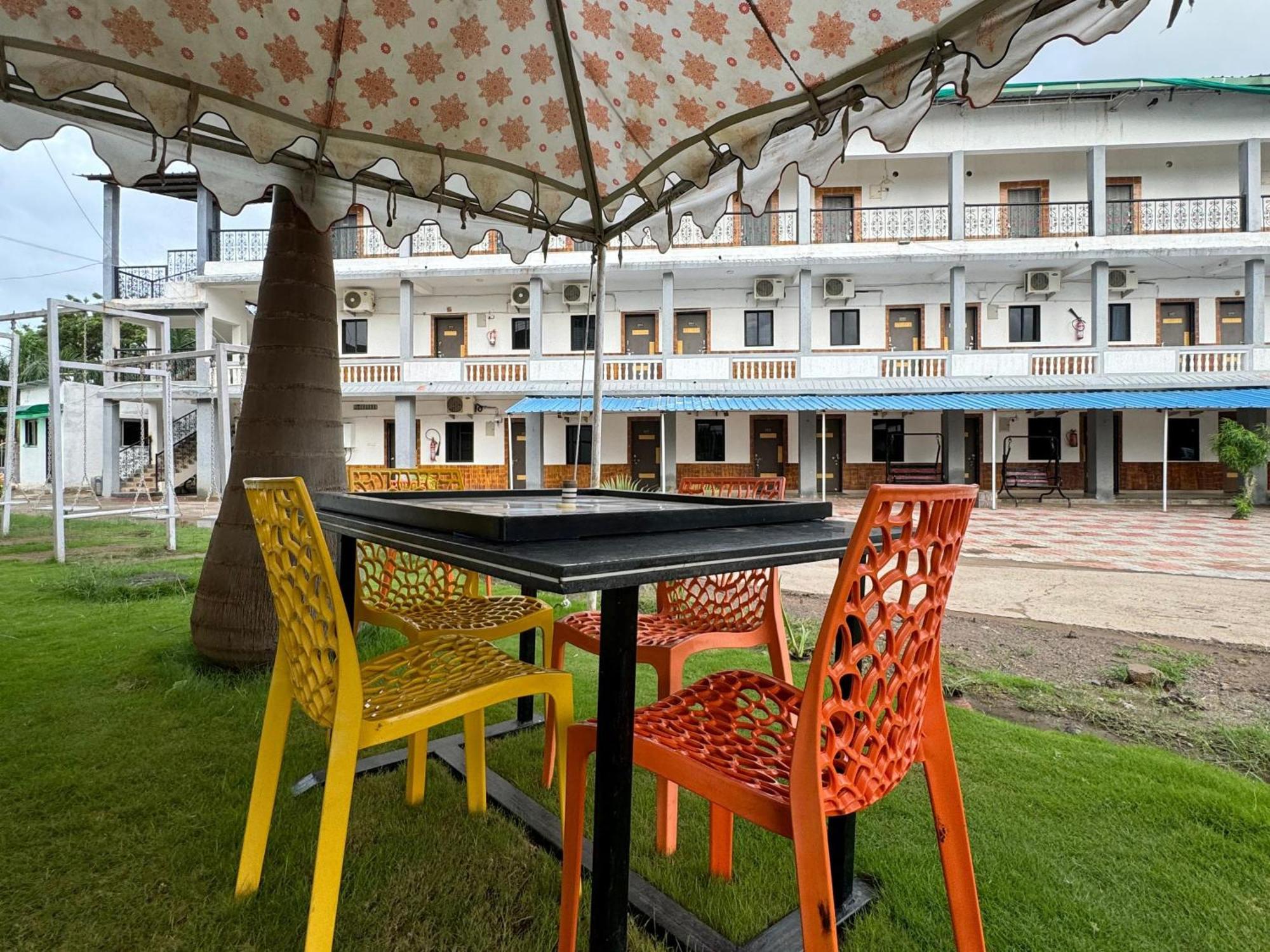 Vasant Vihar Resort Kevadia Eksteriør billede